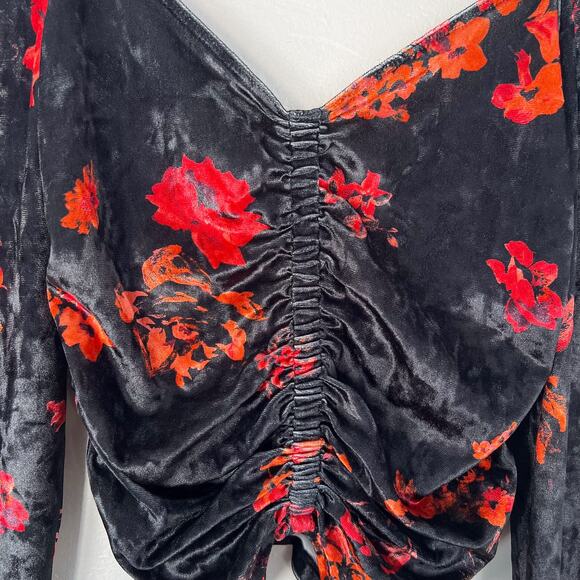WAYF Closing Time Black Floral Ruched Velvet Top Small NWOT - Picture 4 of 7